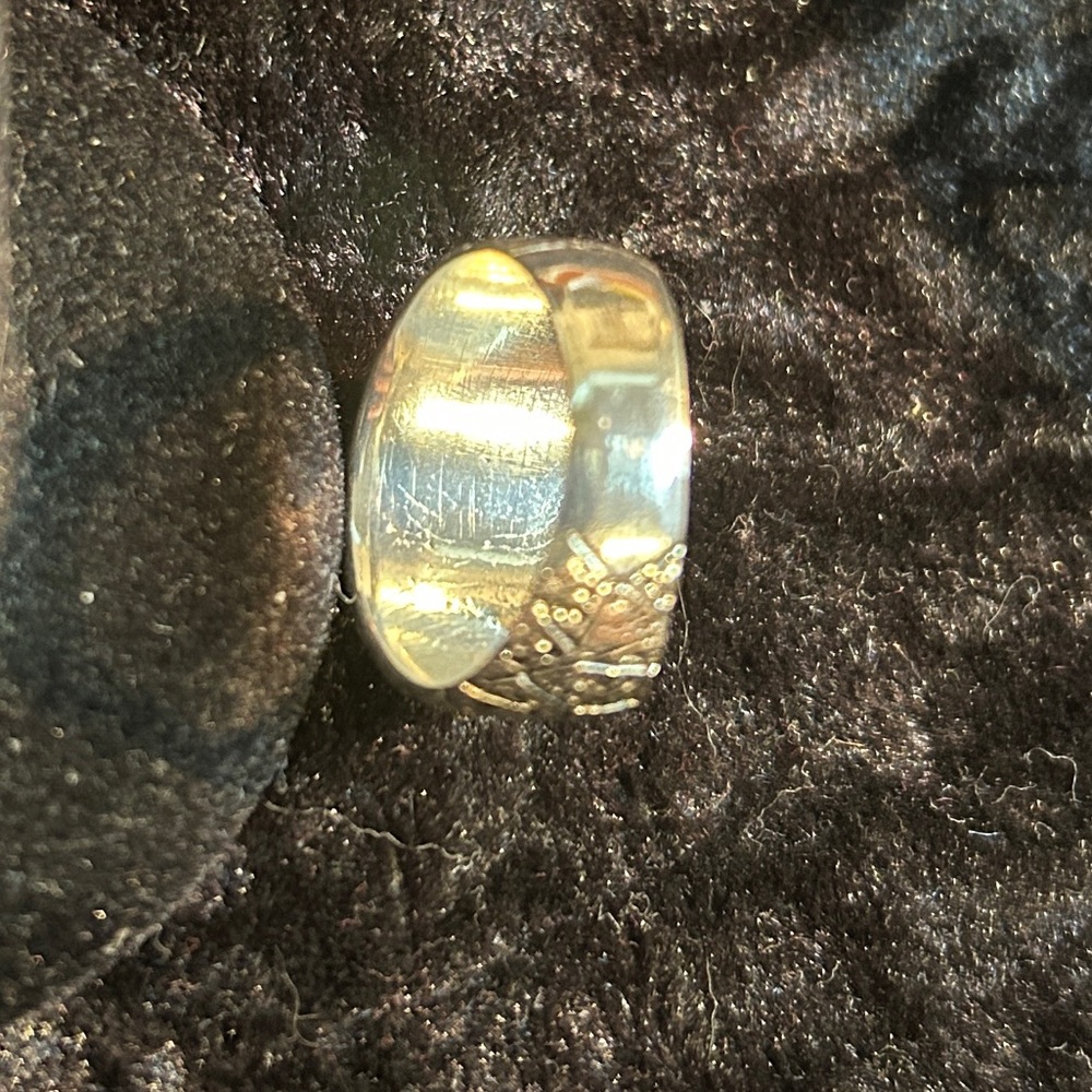 VINTAGE BIKER RING SILVER IRON CROSS RING - Picture 5 of 5